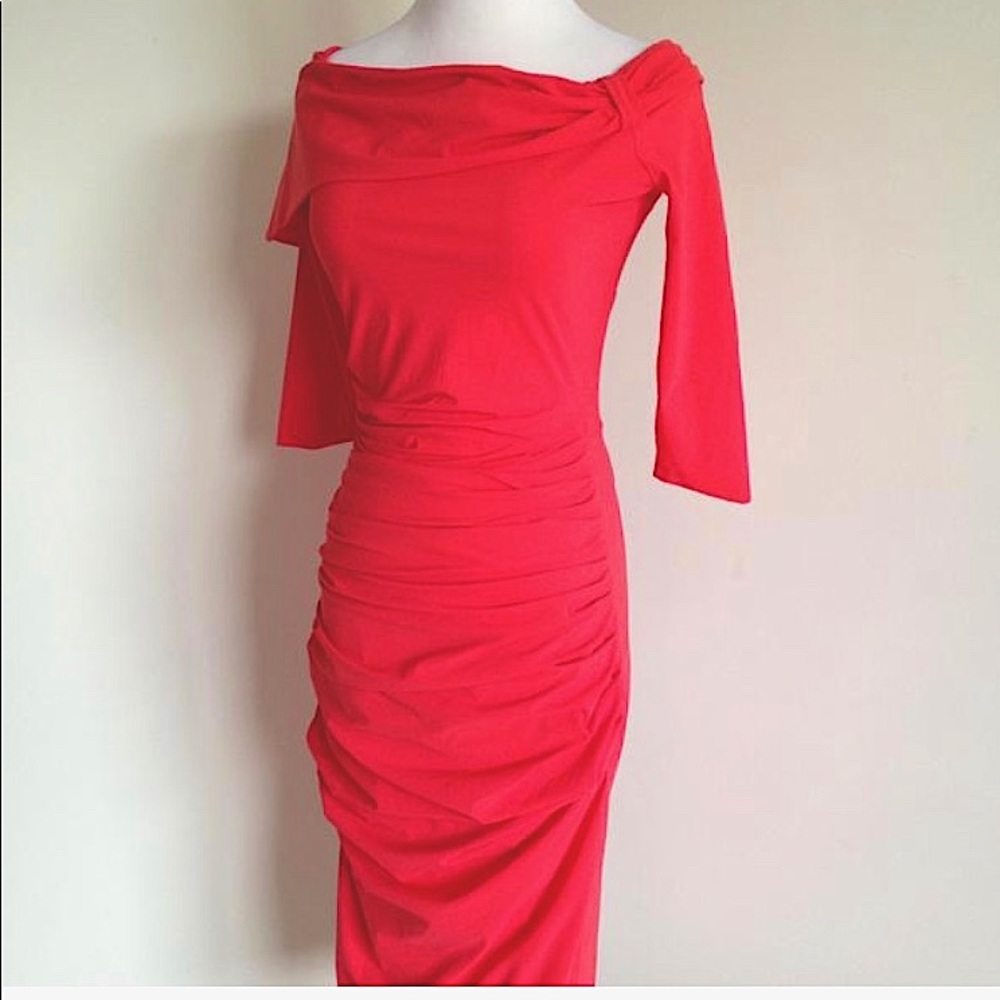 La petite robe de Chiara Boni - deep pink andressa midi cocktail dress.